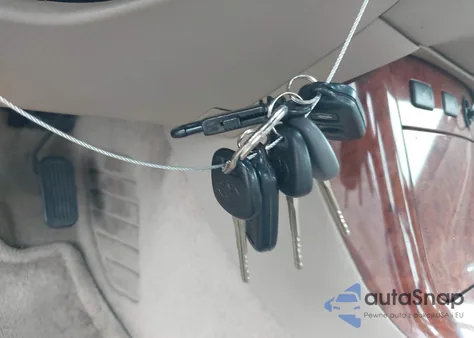 2005 Toyota Camry Xle V6 из США, поврежденный, VIN 4T1BF30K15U090278